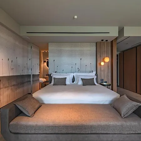 Bellevue & 4*